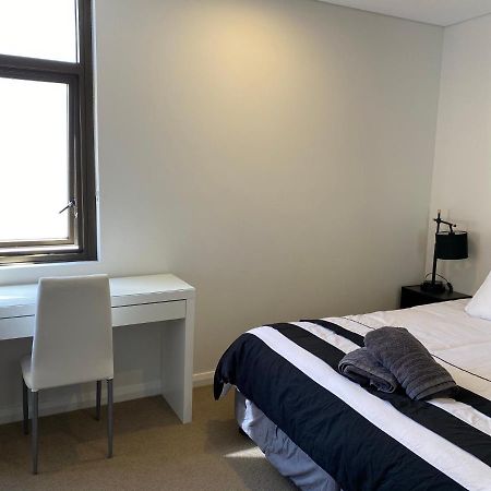 Governor Luxe 1 Bedroom Apartment In The Heart Of Barton Wifi Gym Wine Secure Parking Canberra Kingston Extérieur photo