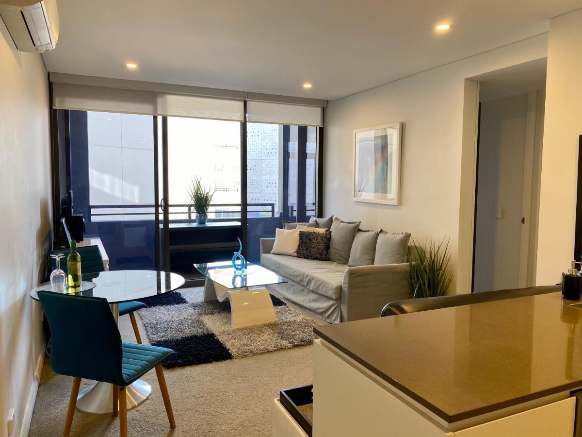Governor Luxe 1 Bedroom Apartment In The Heart Of Barton Wifi Gym Wine Secure Parking Canberra Kingston Extérieur photo