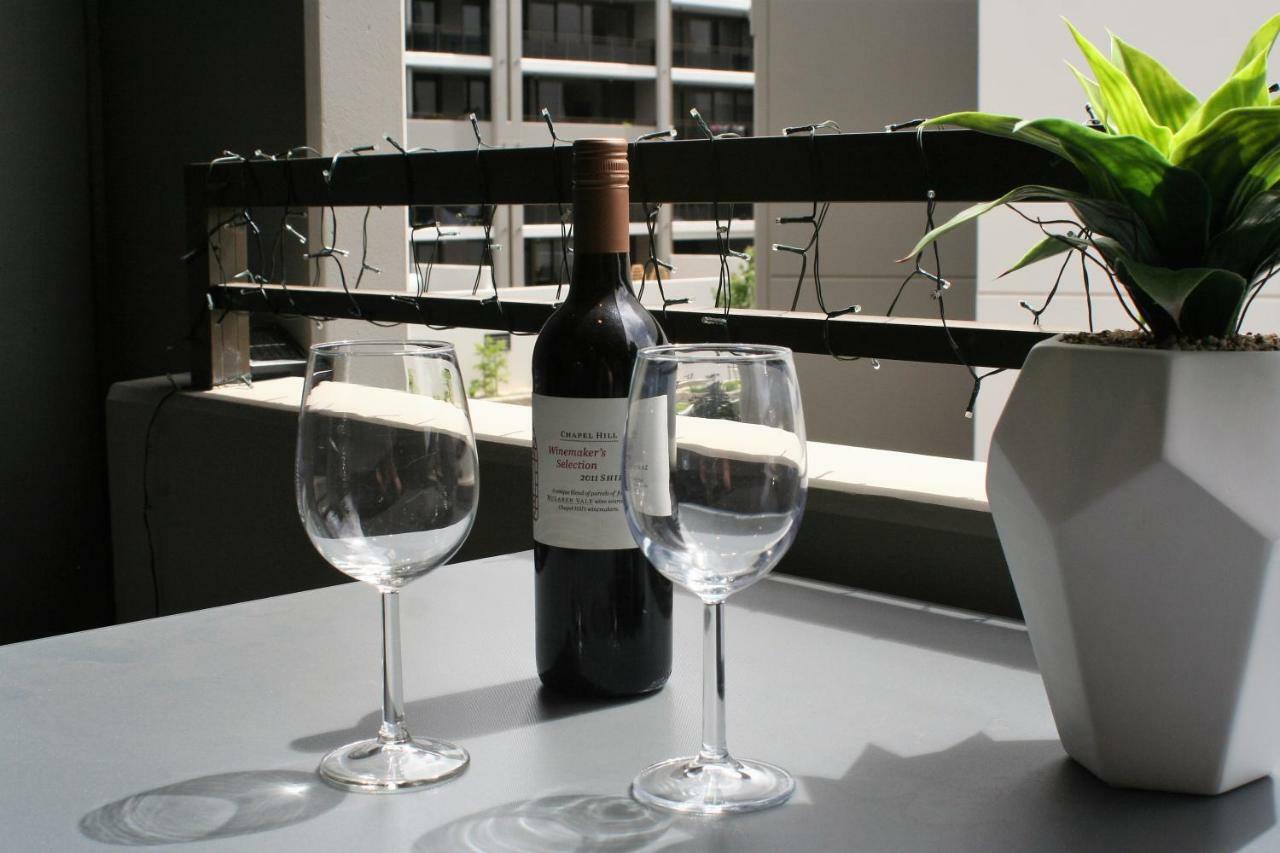Governor Luxe 1 Bedroom Apartment In The Heart Of Barton Wifi Gym Wine Secure Parking Canberra Kingston Extérieur photo