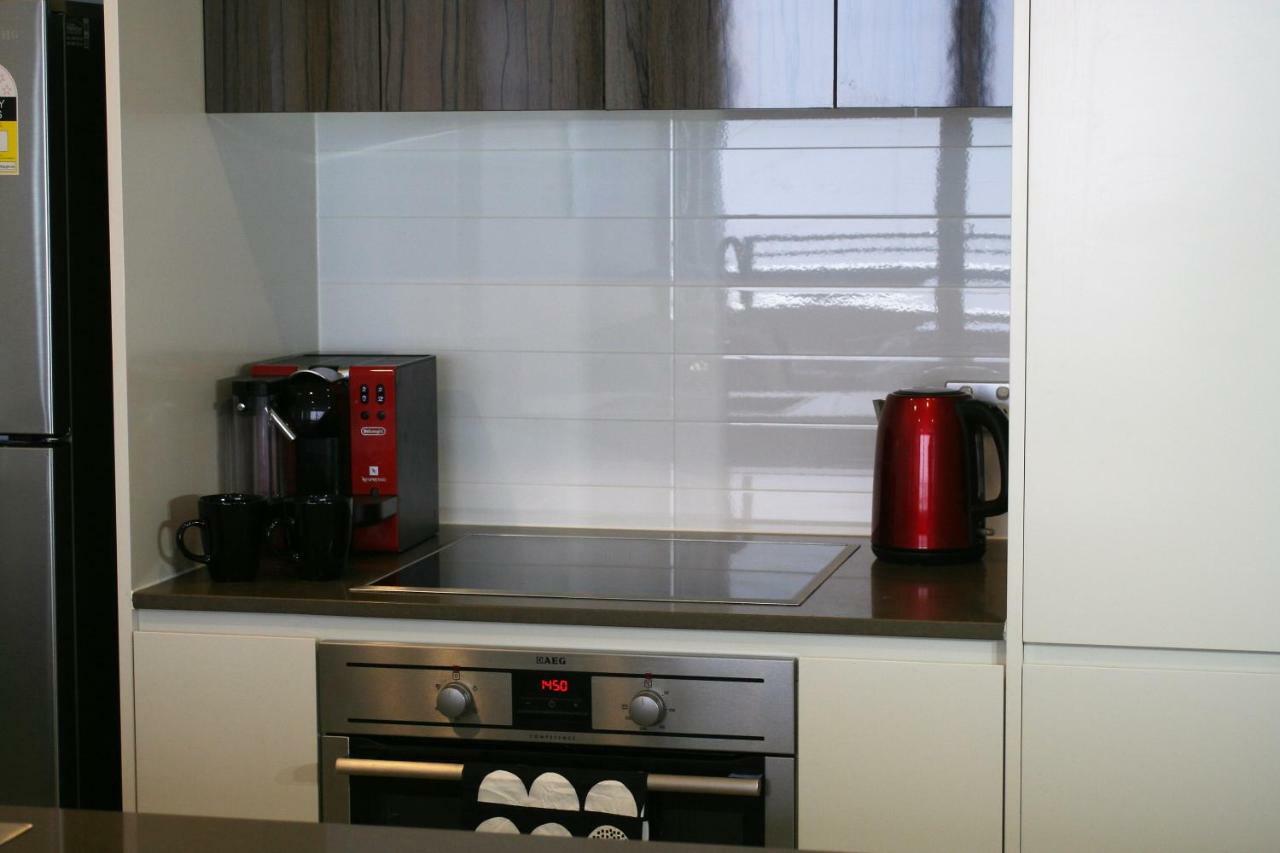 Governor Luxe 1 Bedroom Apartment In The Heart Of Barton Wifi Gym Wine Secure Parking Canberra Kingston Extérieur photo